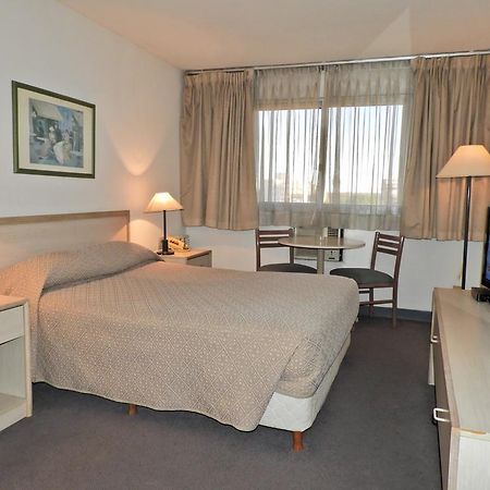 Hotel Tres Cruces Montevideo Esterno foto