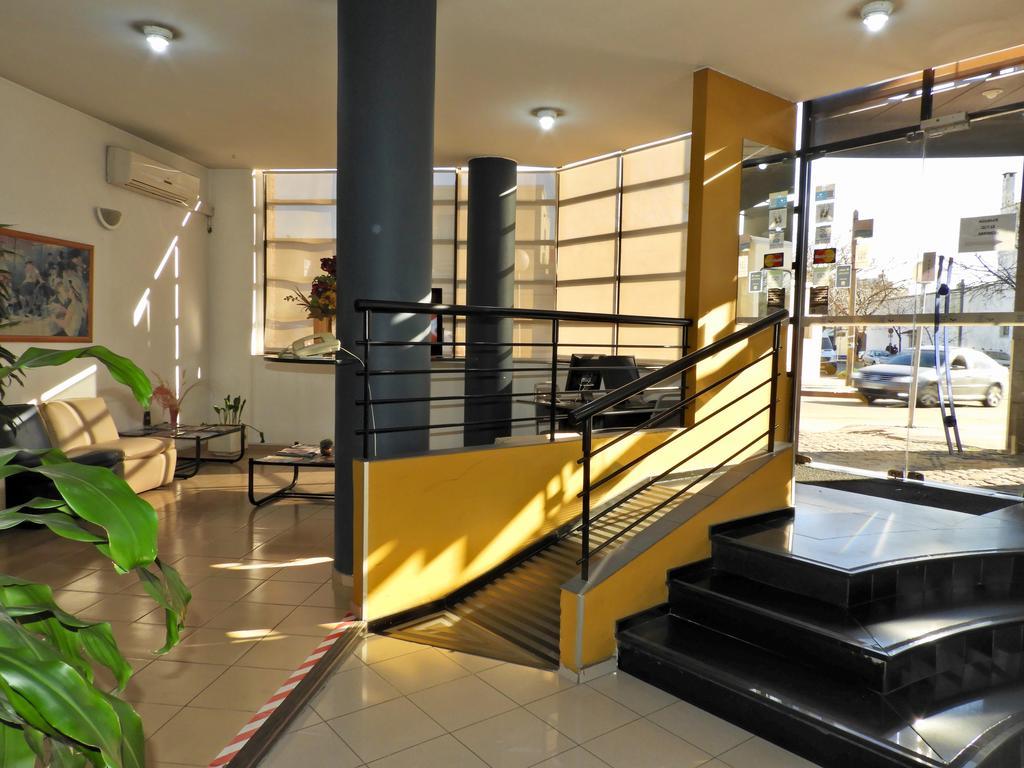 Hotel Tres Cruces Montevideo Esterno foto