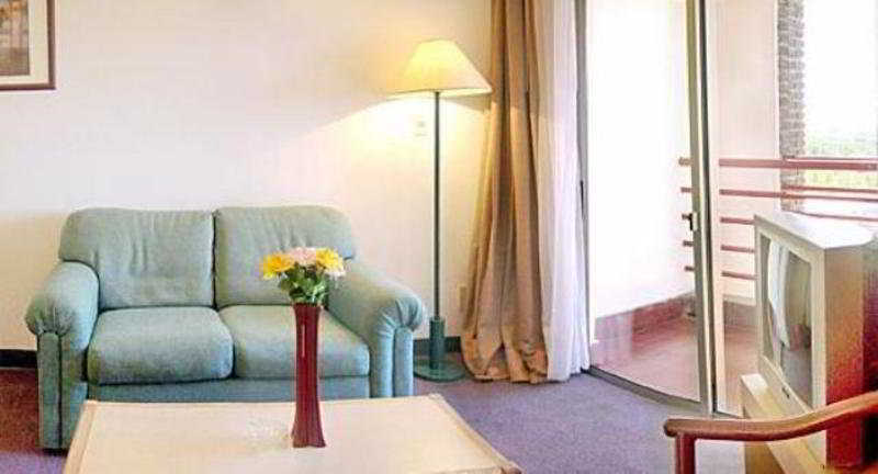 Hotel Tres Cruces Montevideo Esterno foto