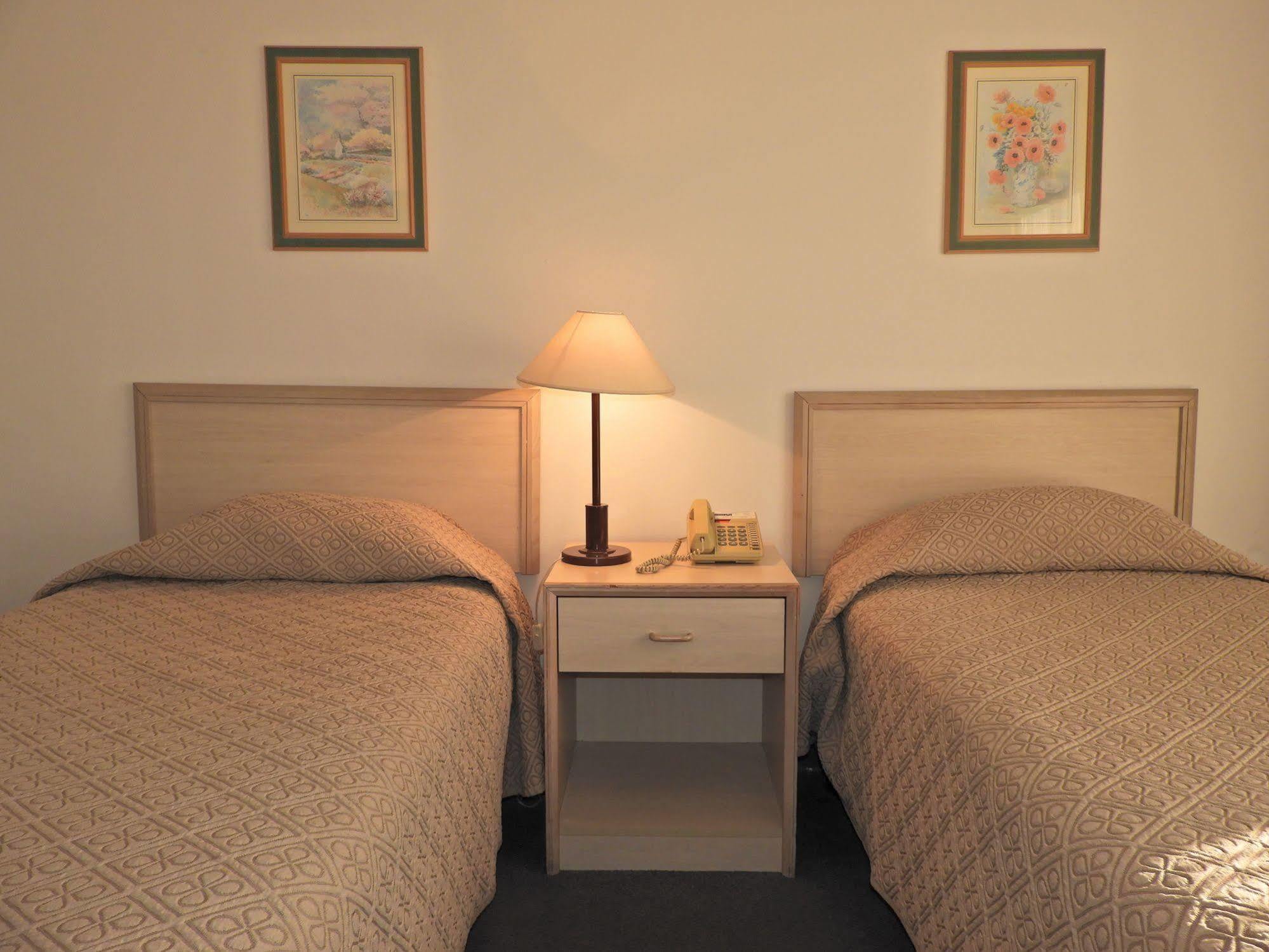 Hotel Tres Cruces Montevideo Esterno foto