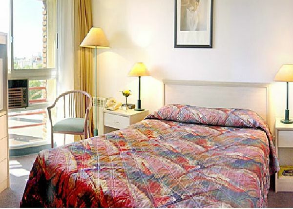 Hotel Tres Cruces Montevideo Esterno foto